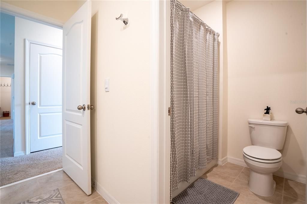 На продажу: $455,000 (5 спален, 3 ванн, 2626 Квадратных фут)