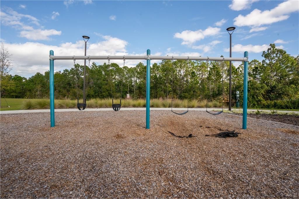 На продажу: $455,000 (5 спален, 3 ванн, 2626 Квадратных фут)