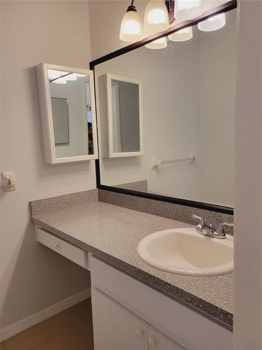 En Renta: $2,250 (3 camas, 2 baños, 1335 Pies cuadrados)