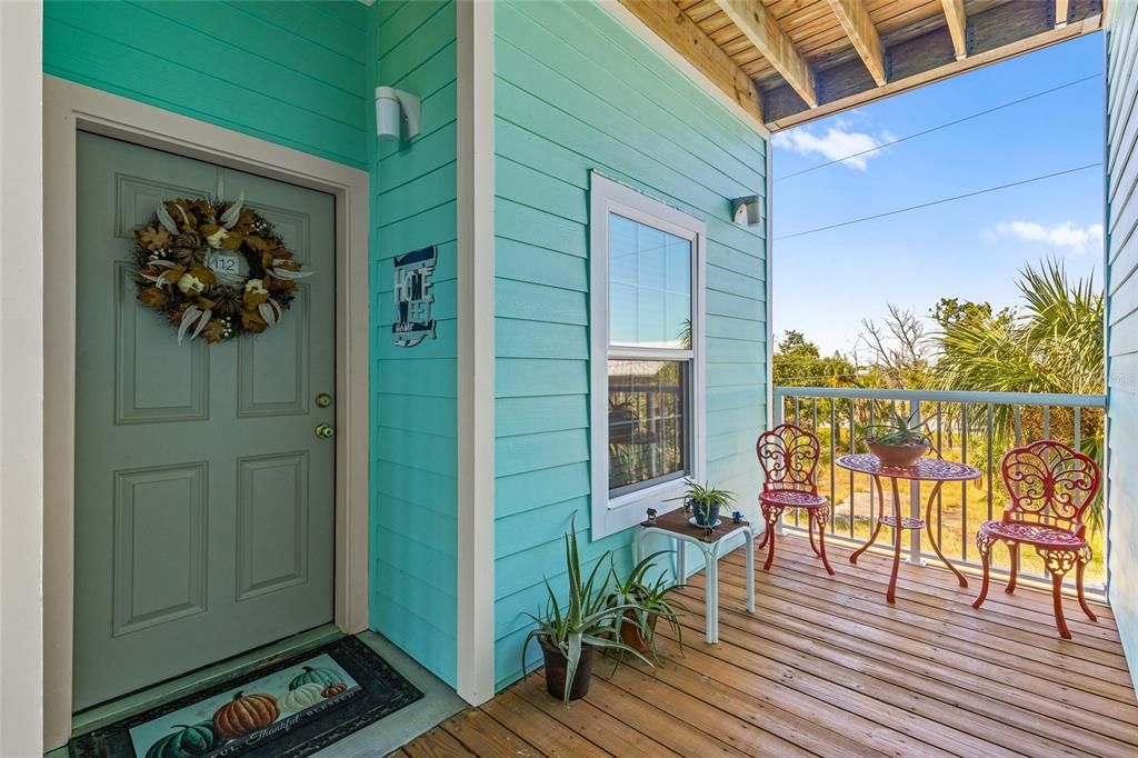 For Sale: $299,900 (2 beds, 2 baths, 1161 Square Feet)