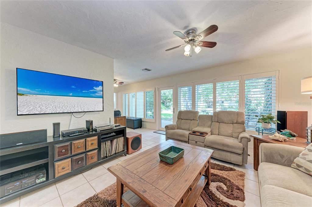 For Sale: $524,000 (3 beds, 2 baths, 1847 Square Feet)