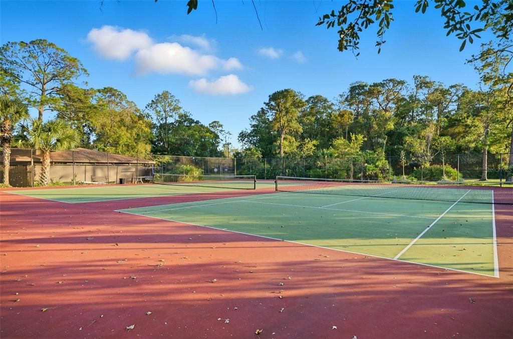 На продажу: $234,000 (2 спален, 2 ванн, 1098 Квадратных фут)