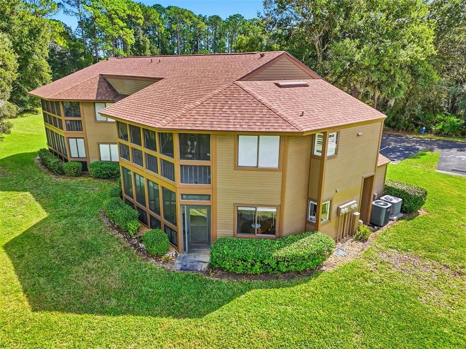 На продажу: $234,000 (2 спален, 2 ванн, 1098 Квадратных фут)