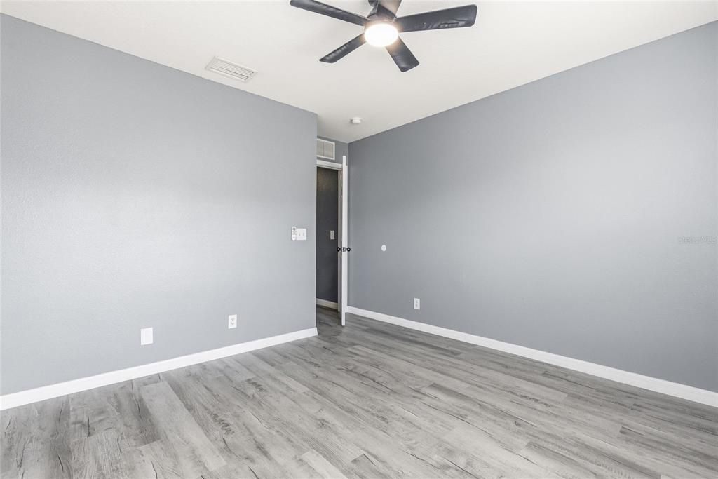 На продажу: $259,000 (2 спален, 2 ванн, 1560 Квадратных фут)