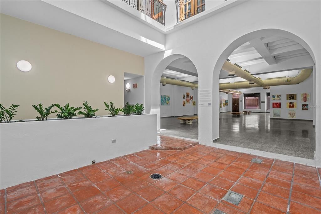 На продажу: $2,950,000 (0 спален, 0 ванн, 8153 Квадратных фут)