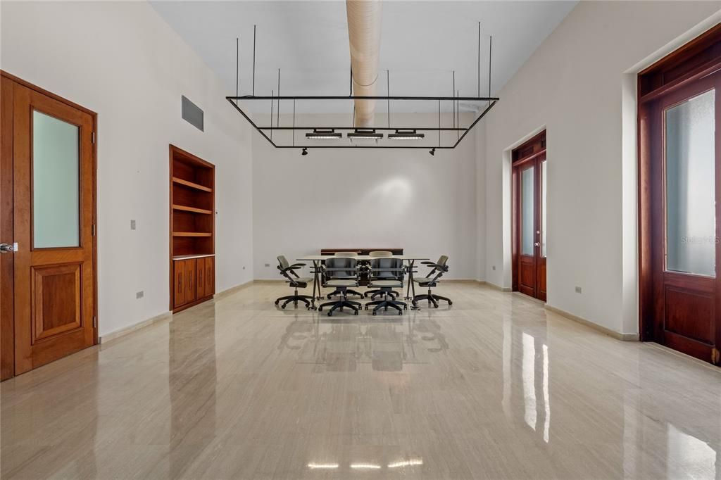 На продажу: $2,950,000 (0 спален, 0 ванн, 8153 Квадратных фут)