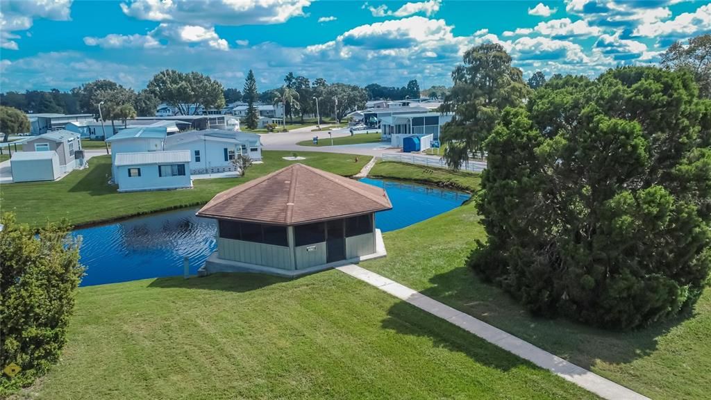 На продажу: $185,000 (2 спален, 2 ванн, 1378 Квадратных фут)