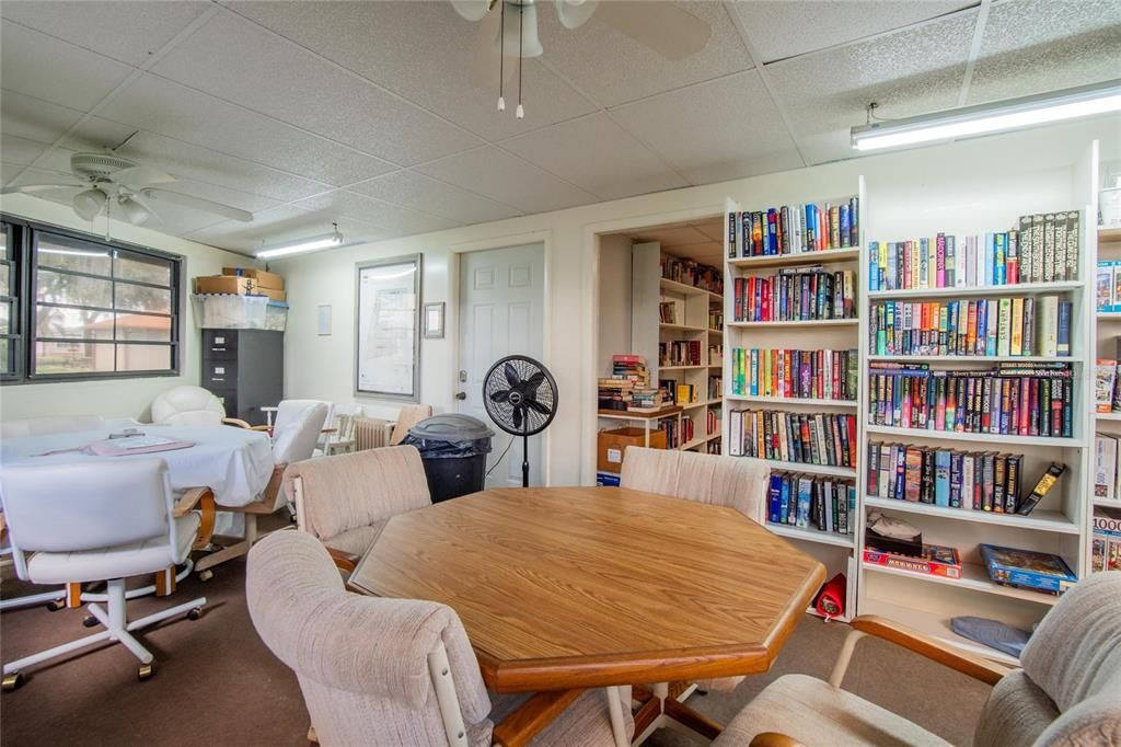 На продажу: $185,000 (2 спален, 2 ванн, 1378 Квадратных фут)