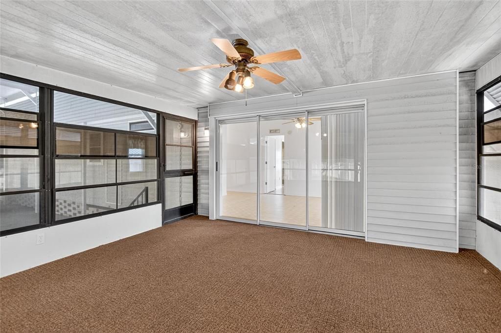 На продажу: $185,000 (2 спален, 2 ванн, 1378 Квадратных фут)