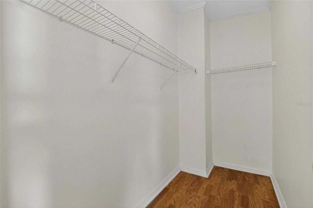 На продажу: $185,000 (2 спален, 2 ванн, 1378 Квадратных фут)