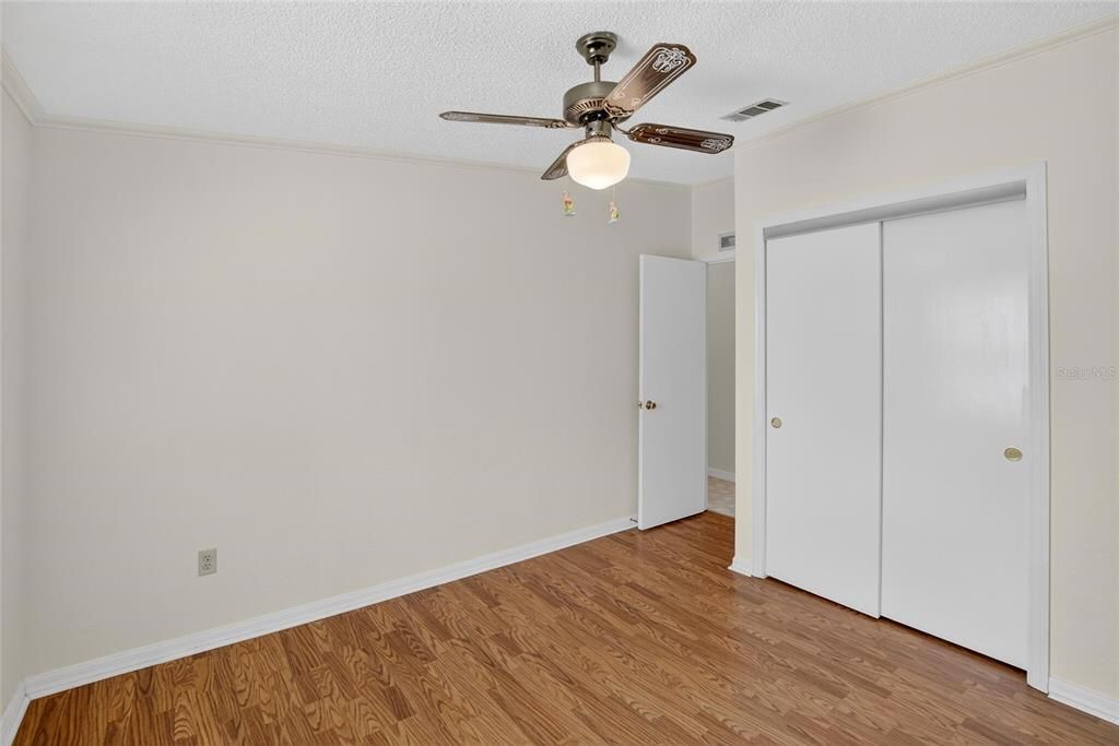 На продажу: $185,000 (2 спален, 2 ванн, 1378 Квадратных фут)