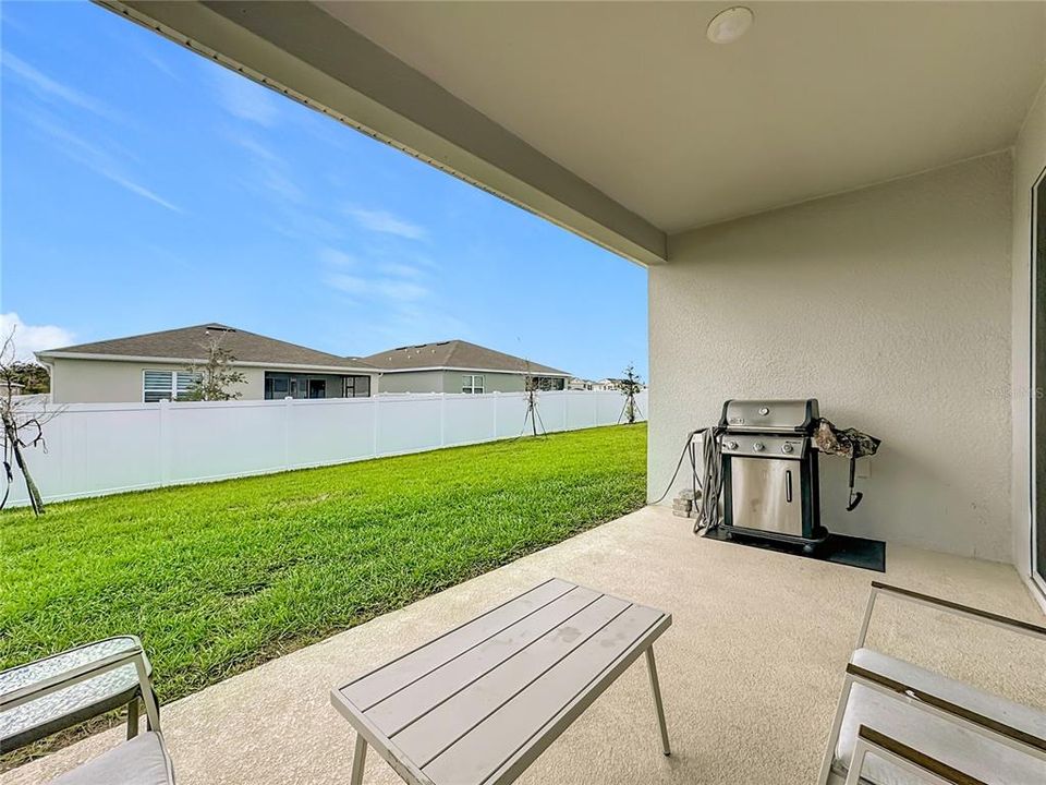 For Sale: $379,900 (4 beds, 3 baths, 1934 Square Feet)