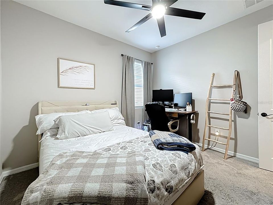 For Sale: $379,900 (4 beds, 3 baths, 1934 Square Feet)