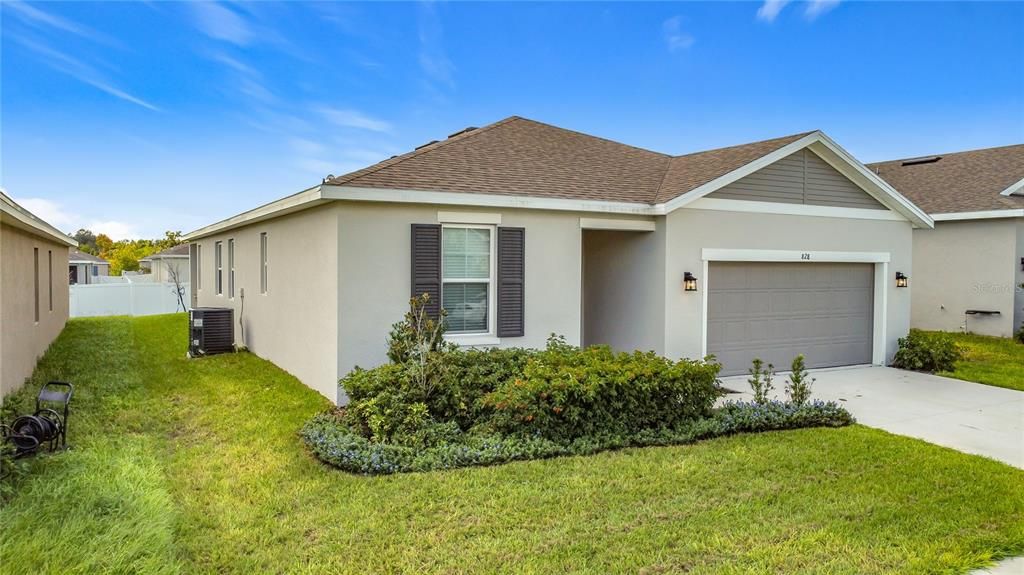 For Sale: $379,900 (4 beds, 3 baths, 1934 Square Feet)