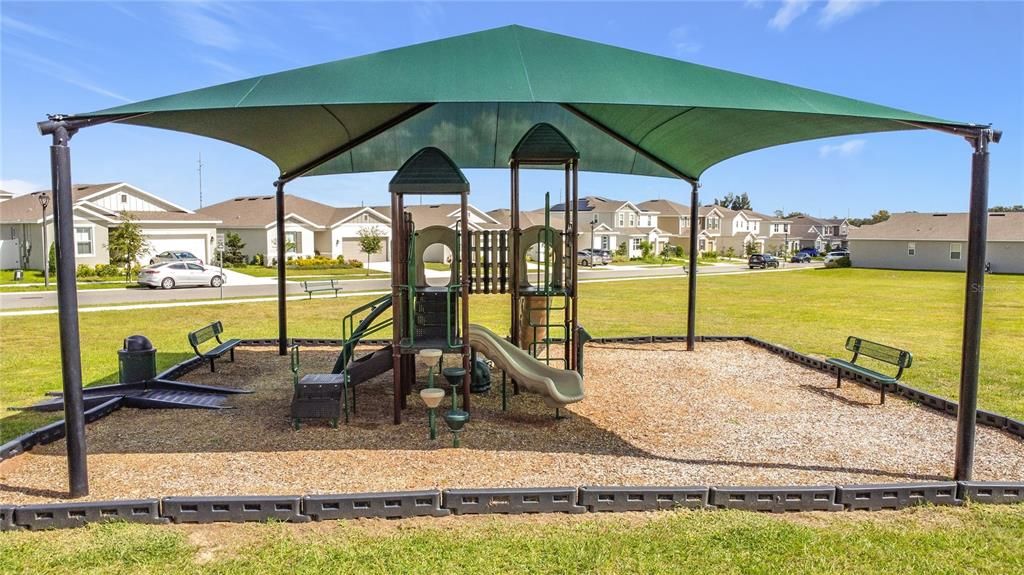 For Sale: $379,900 (4 beds, 3 baths, 1934 Square Feet)