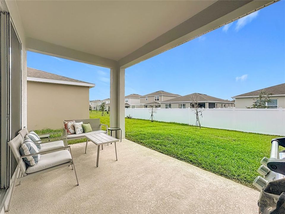 For Sale: $379,900 (4 beds, 3 baths, 1934 Square Feet)