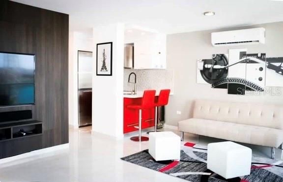 Active With Contract: $325,000 (1 beds, 1 baths, 479 Square Feet)