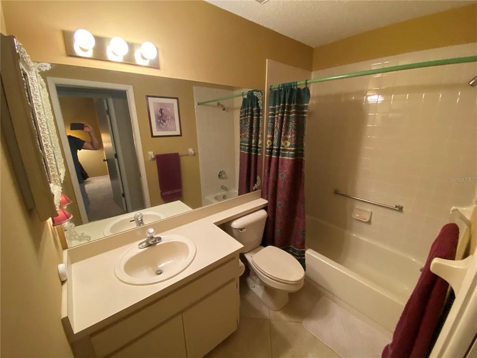 Под контрактом: $279,900 (2 спален, 2 ванн, 1788 Квадратных фут)