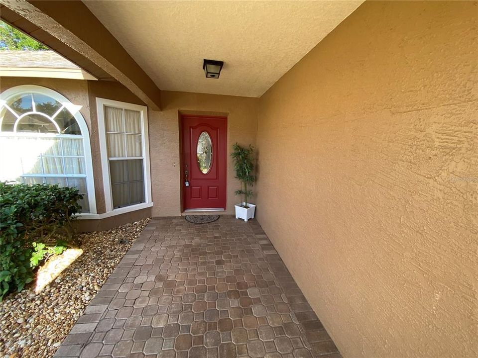 Под контрактом: $279,900 (2 спален, 2 ванн, 1788 Квадратных фут)