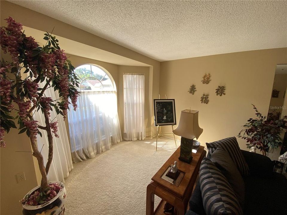 Под контрактом: $279,900 (2 спален, 2 ванн, 1788 Квадратных фут)