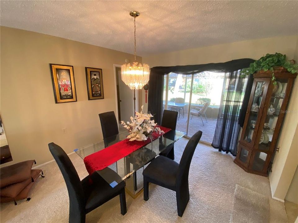 Под контрактом: $279,900 (2 спален, 2 ванн, 1788 Квадратных фут)