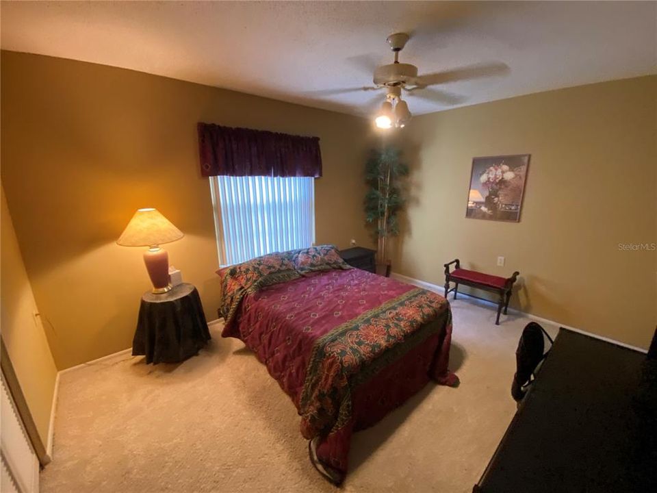 Под контрактом: $279,900 (2 спален, 2 ванн, 1788 Квадратных фут)