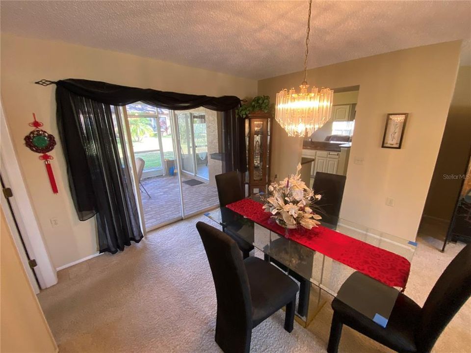 Под контрактом: $279,900 (2 спален, 2 ванн, 1788 Квадратных фут)