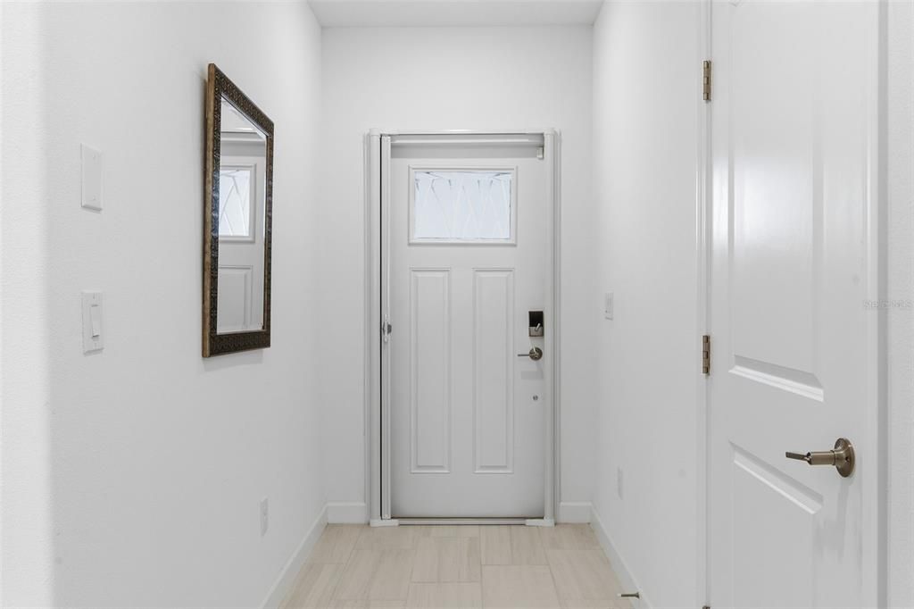 For Sale: $305,000 (2 beds, 2 baths, 1405 Square Feet)