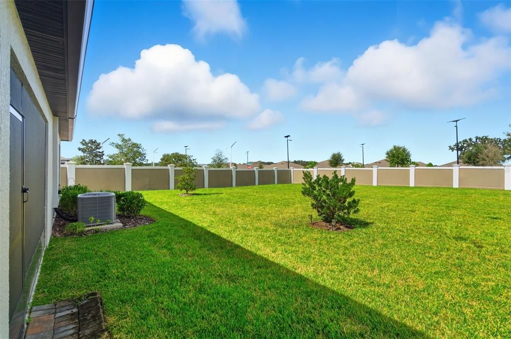 For Sale: $305,000 (2 beds, 2 baths, 1405 Square Feet)