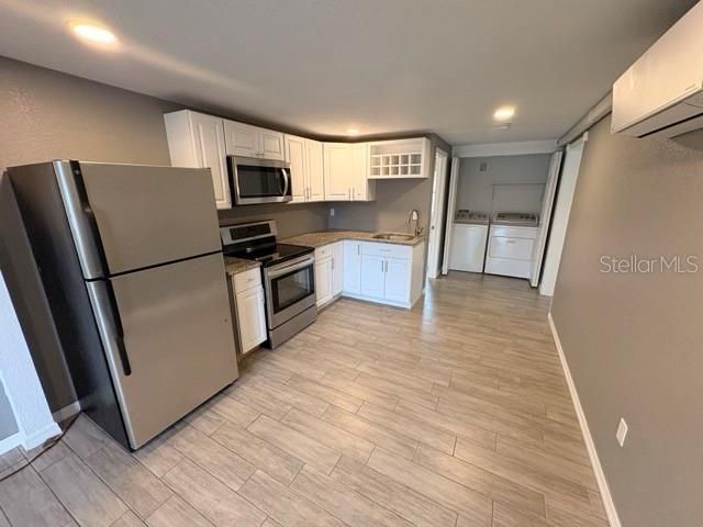 В аренду: $1,100 (1 спален, 1 ванн, 446 Квадратных фут)