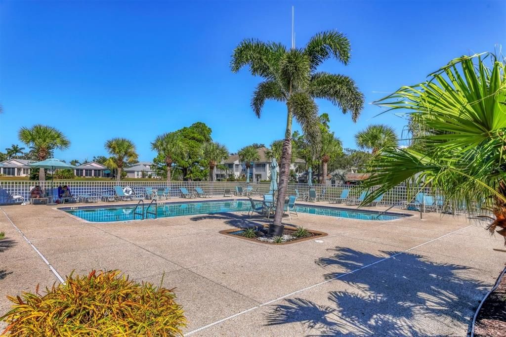 Под контрактом: $349,000 (3 спален, 3 ванн, 1708 Квадратных фут)