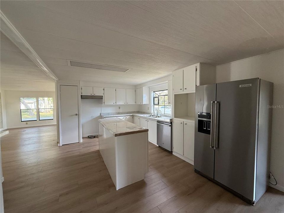 En Venta: $169,900 (2 camas, 2 baños, 1248 Pies cuadrados)