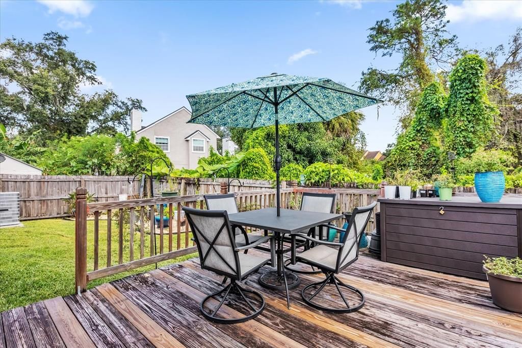 На продажу: $384,000 (4 спален, 2 ванн, 1658 Квадратных фут)