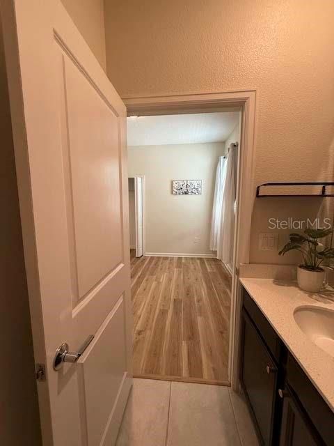 For Rent: $1,400 (1 beds, 1 baths, 405 Square Feet)