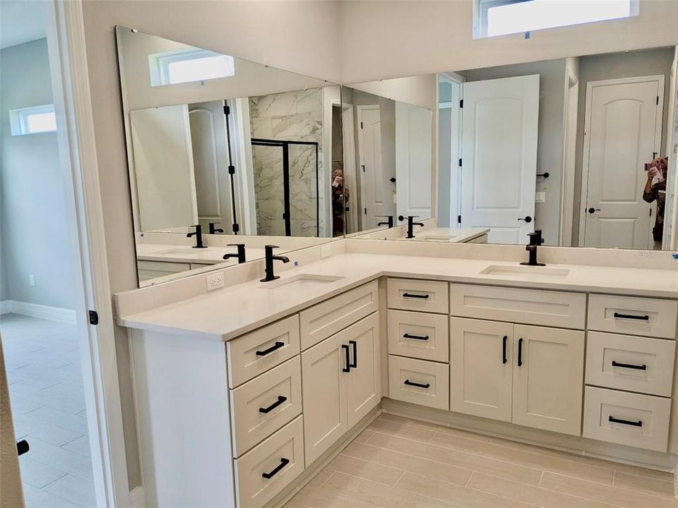 待售: $434,900 (4 贝兹, 3 浴室, 2092 平方英尺)