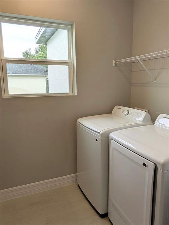 待售: $434,900 (4 贝兹, 3 浴室, 2092 平方英尺)