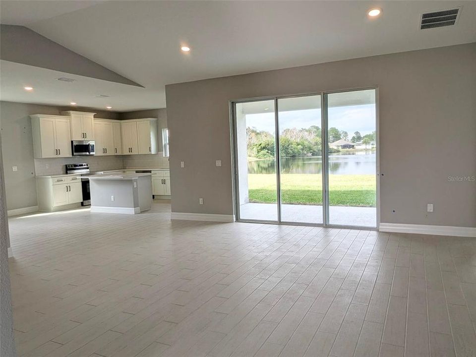 待售: $434,900 (4 贝兹, 3 浴室, 2092 平方英尺)