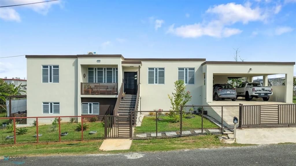 Недавно продано: $555,000 (5 спален, 5 ванн, 5200 Квадратных фут)