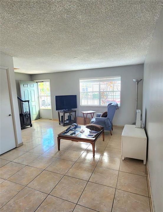 For Sale: $174,990 (2 beds, 2 baths, 1030 Square Feet)