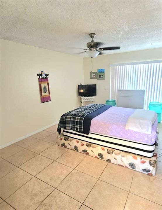 For Sale: $174,990 (2 beds, 2 baths, 1030 Square Feet)