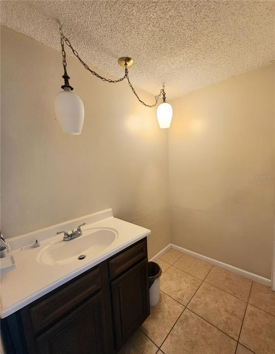 For Sale: $174,990 (2 beds, 2 baths, 1030 Square Feet)