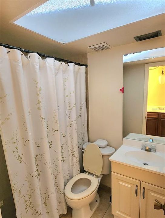 For Sale: $174,990 (2 beds, 2 baths, 1030 Square Feet)