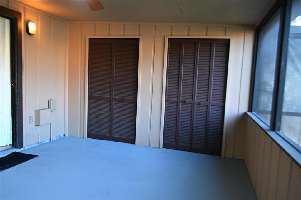 На продажу: $198,000 (2 спален, 1 ванн, 1435 Квадратных фут)