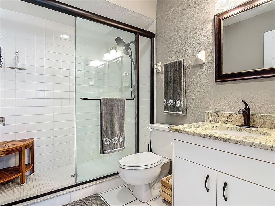 Active With Contract: $324,000 (2 beds, 2 baths, 1128 Square Feet)