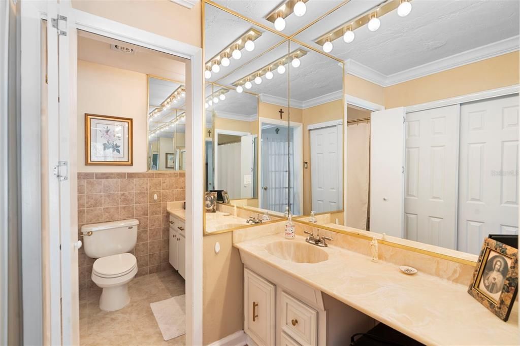 For Sale: $395,000 (3 beds, 2 baths, 2029 Square Feet)