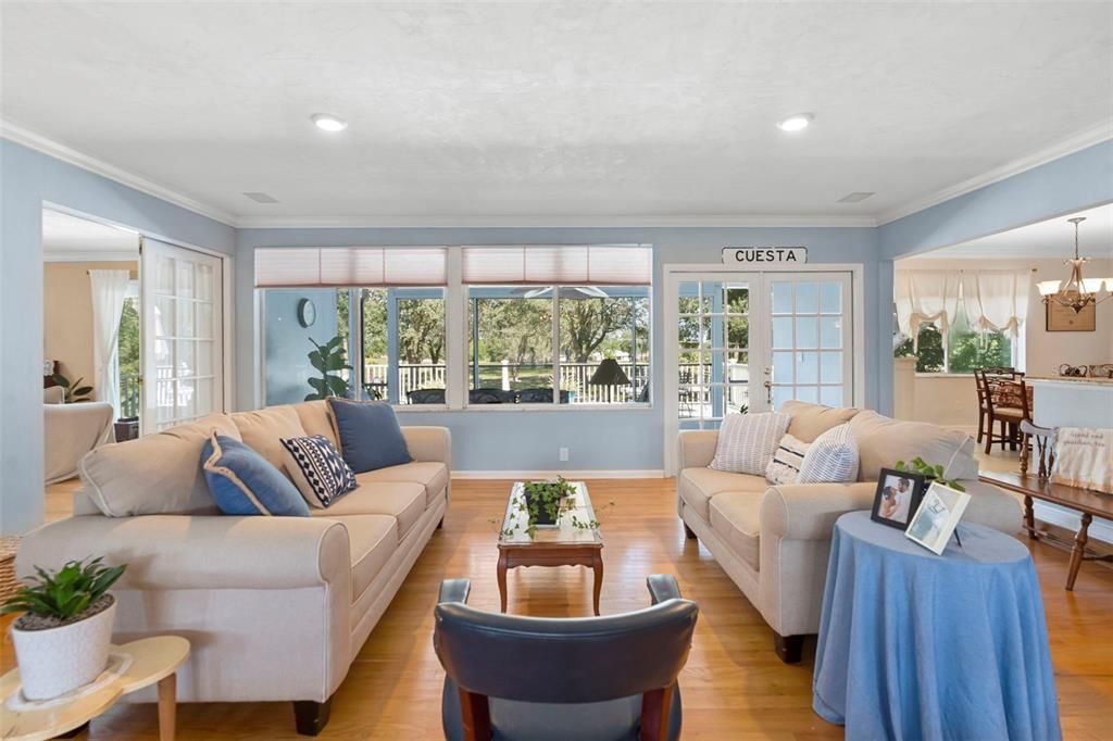 For Sale: $395,000 (3 beds, 2 baths, 2029 Square Feet)