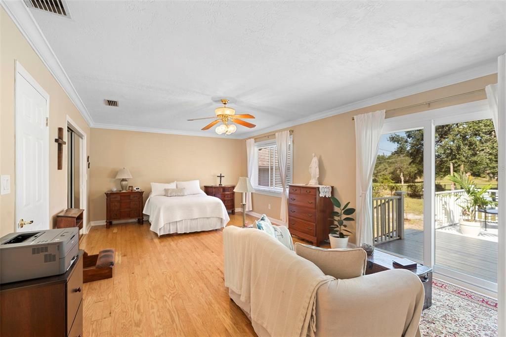 For Sale: $395,000 (3 beds, 2 baths, 2029 Square Feet)