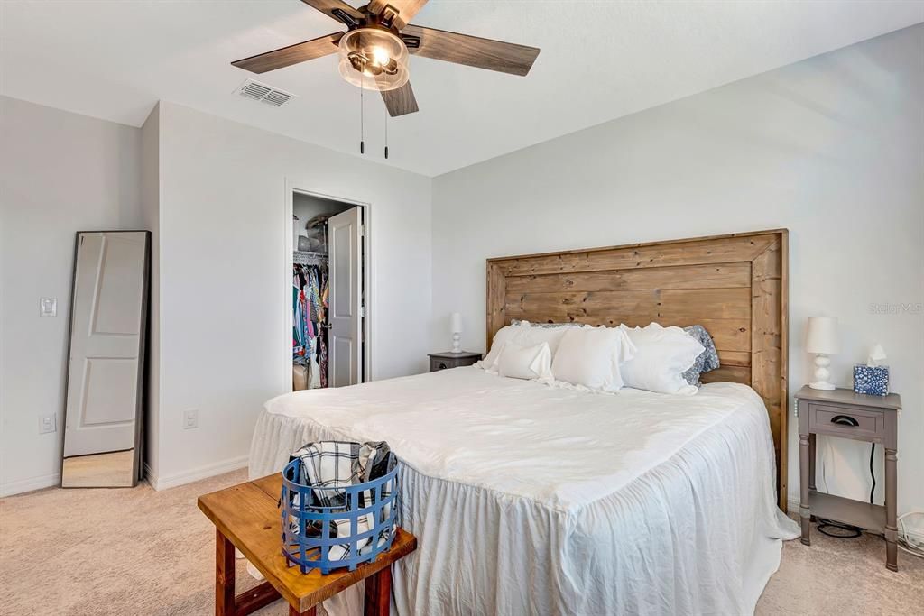 For Sale: $290,000 (3 beds, 2 baths, 1382 Square Feet)