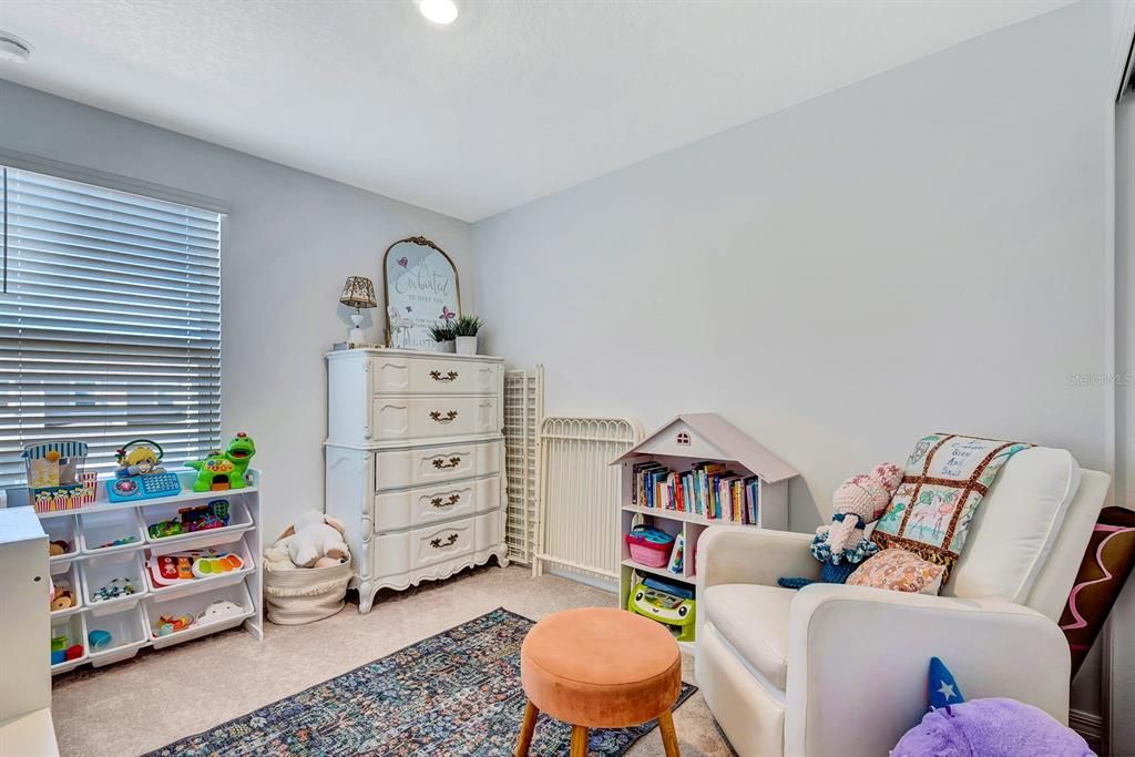 For Sale: $290,000 (3 beds, 2 baths, 1382 Square Feet)