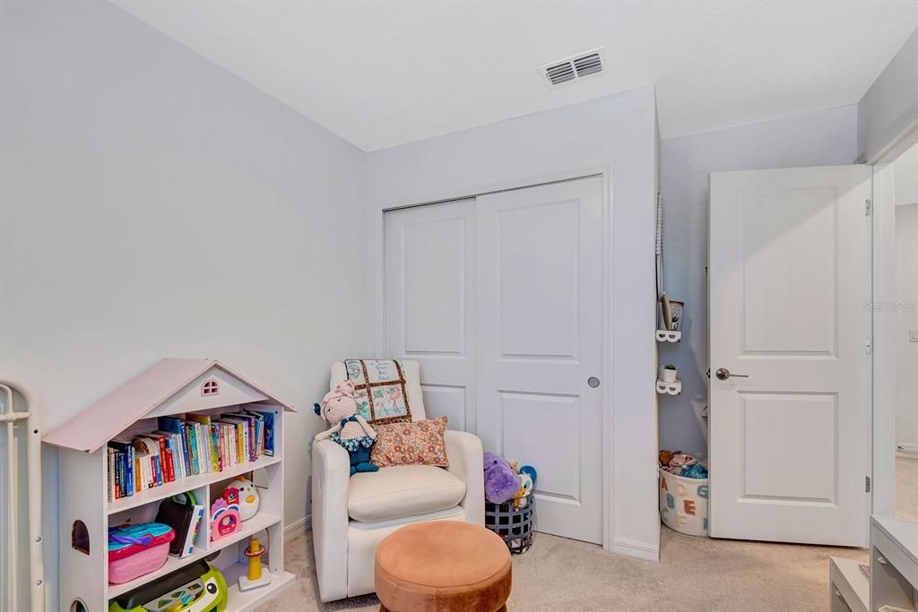 For Sale: $290,000 (3 beds, 2 baths, 1382 Square Feet)